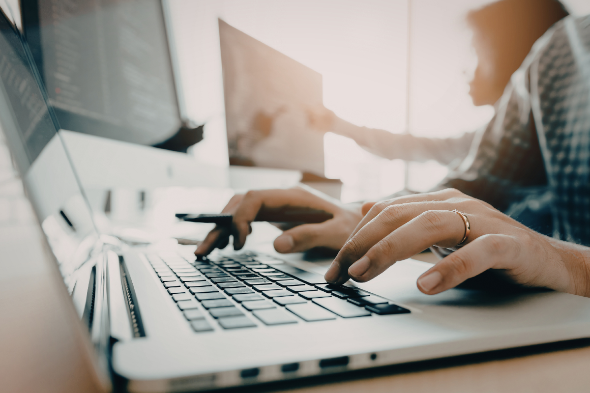 Le symbole égal barré (≠)